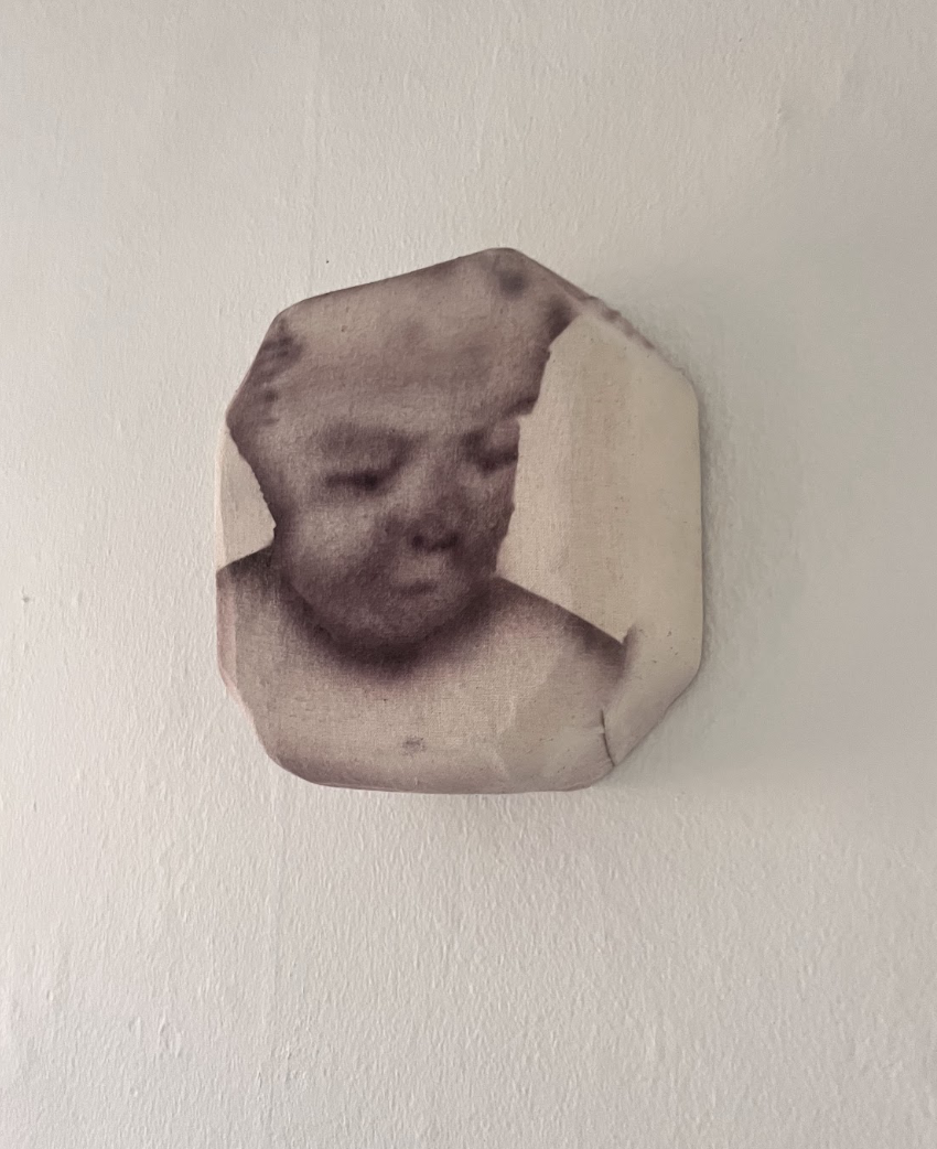 Head #1 by Folke Ignestam shown in a home setting